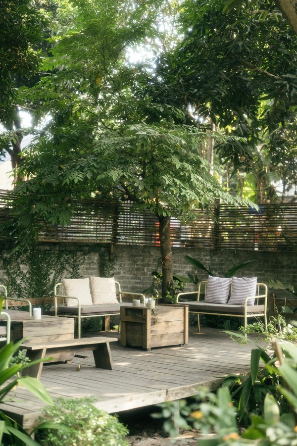 Le mobilier de jardin : investissement gagnant pour votre extérieur